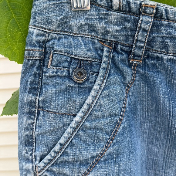 Eddie Bauer Vintage 100% Cotton Denim Comfortable Medium Wash Mini Skirt Size 4 - Picture 4 of 10